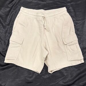 GAP Men's Light Tan Cargo Shorts
